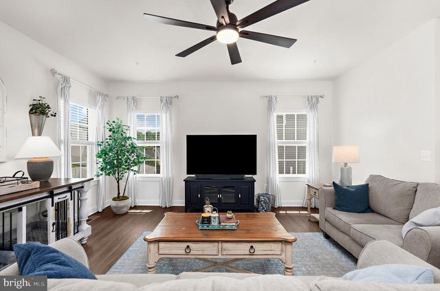 8308 LEGACY CIR, Chesapeake Beach, MD 20732