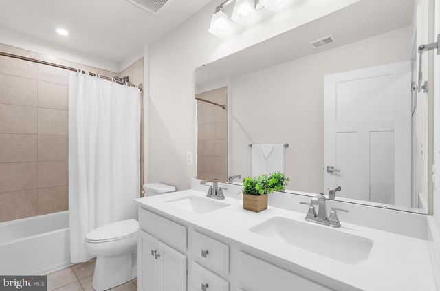 8308 LEGACY CIR, Chesapeake Beach, MD 20732