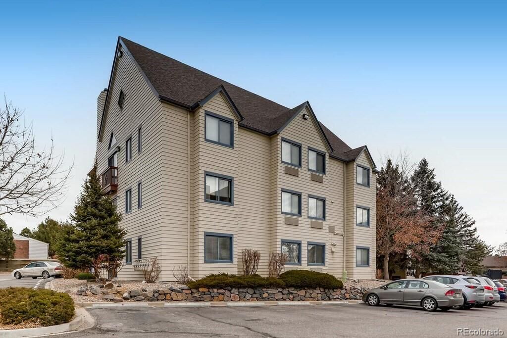 Image 2 of property listing at 6380 S Boston Street 325, Greenwood Village, CO 80111