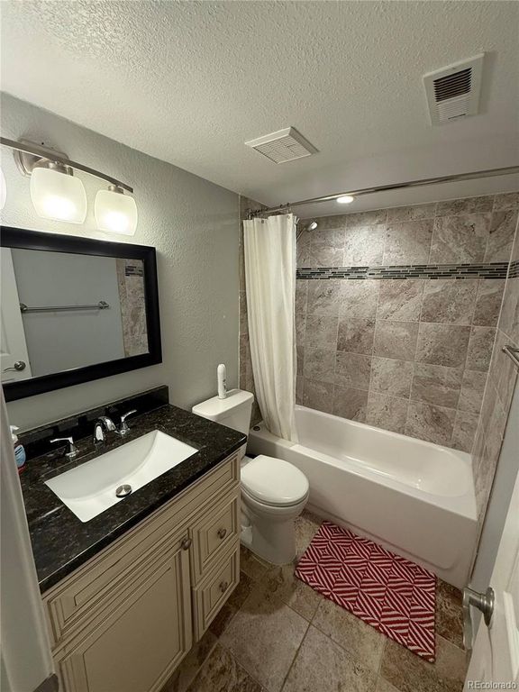Image 11 of property listing at 6380 S Boston Street 325, Greenwood Village, CO 80111