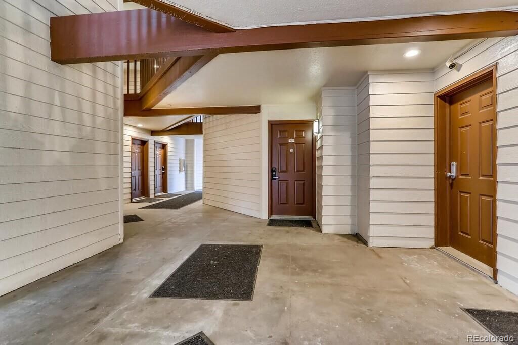 Image 3 of property listing at 6380 S Boston Street 325, Greenwood Village, CO 80111