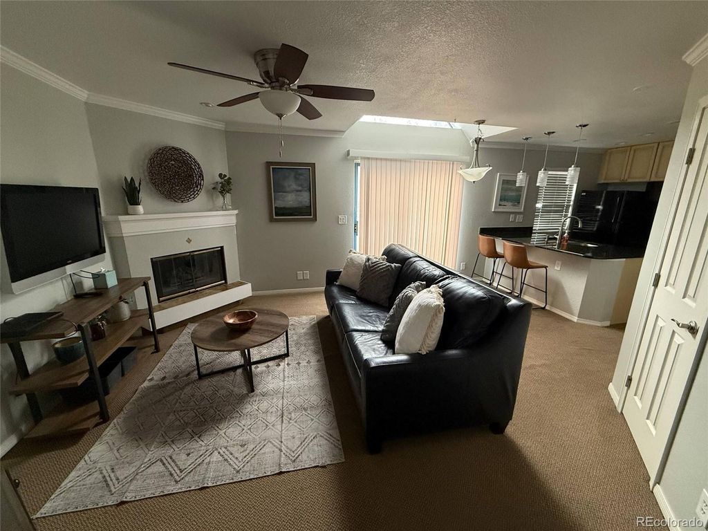 Image 7 of property listing at 6380 S Boston Street 325, Greenwood Village, CO 80111