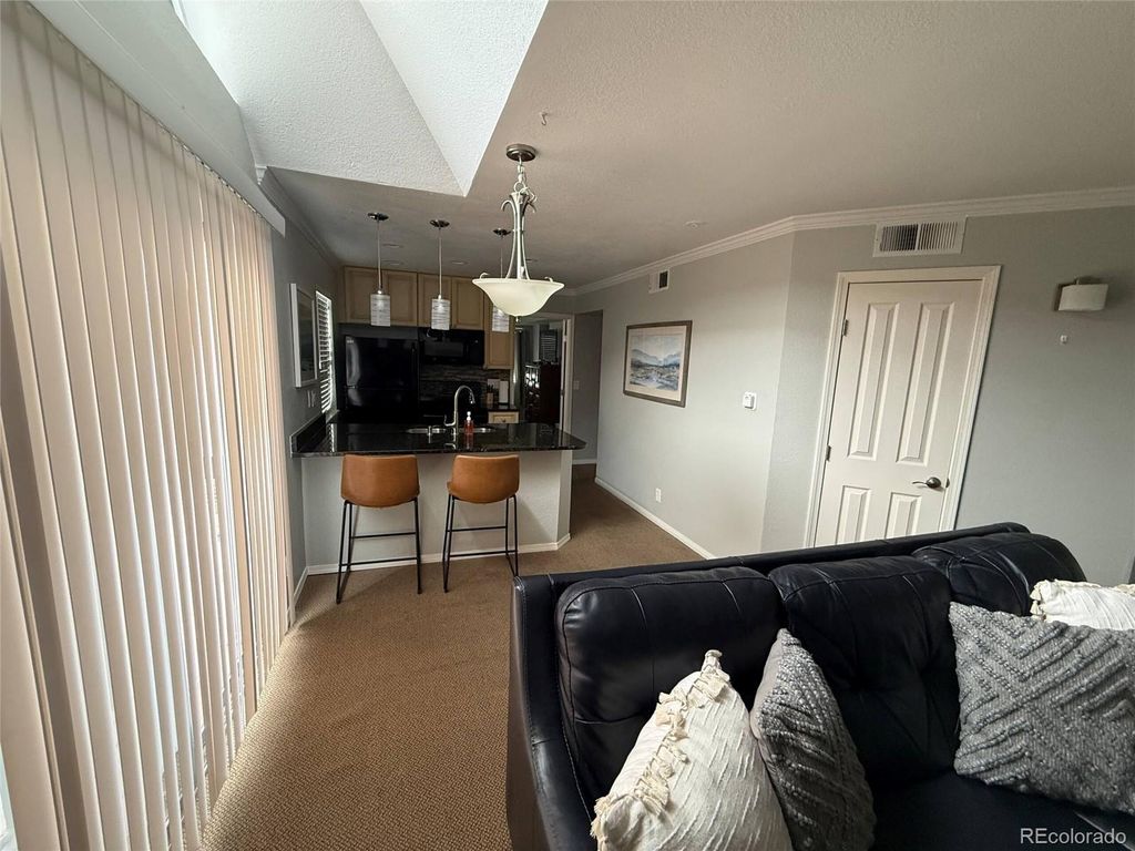 Image 8 of property listing at 6380 S Boston Street 325, Greenwood Village, CO 80111