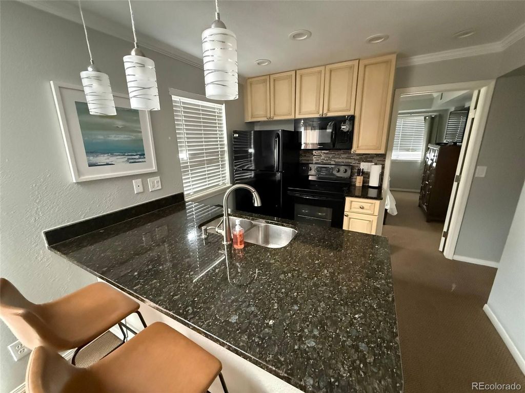 Image 9 of property listing at 6380 S Boston Street 325, Greenwood Village, CO 80111