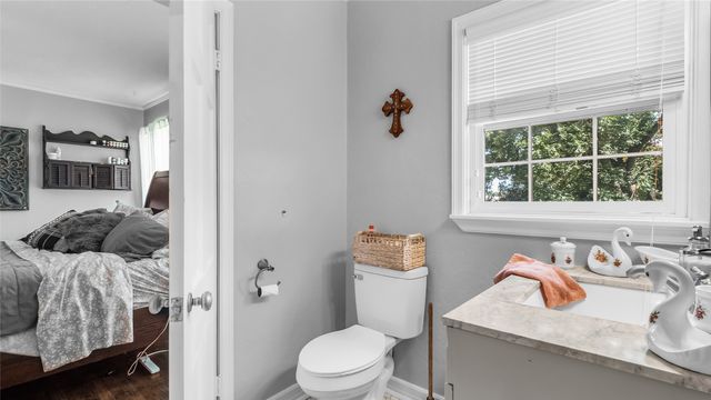 30 Parnell Street, Denison, TX 75020