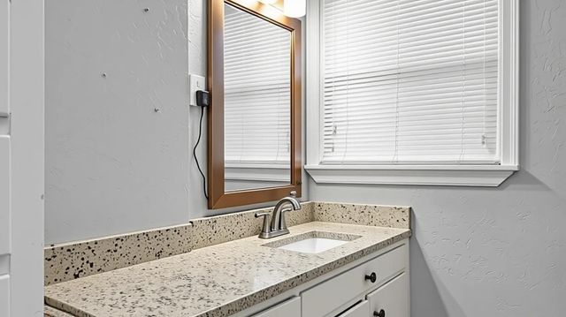 30 Parnell Street, Denison, TX 75020