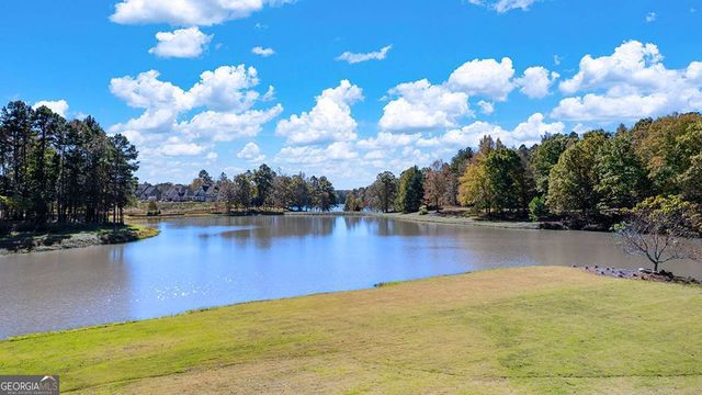 332 Moosehead Trail, Hoschton, GA 30548