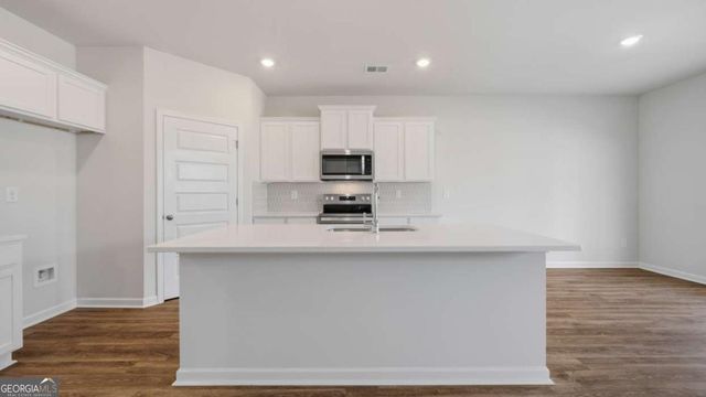 332 Moosehead Trail, Hoschton, GA 30548