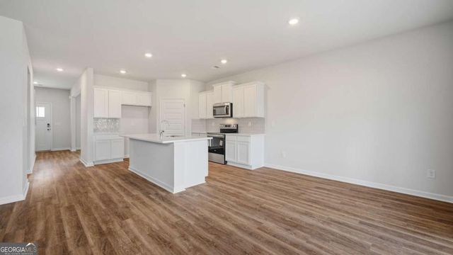 332 Moosehead Trail, Hoschton, GA 30548