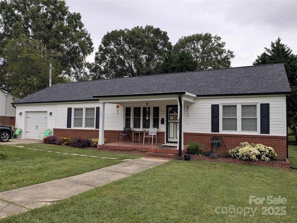 111 Sussex Avenue, Cherryville, NC 28021