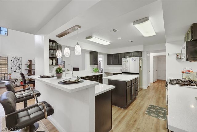 5553 Singing Hills Drive, Las Vegas, NV 89130