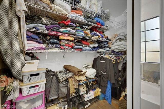 5553 Singing Hills Drive, Las Vegas, NV 89130