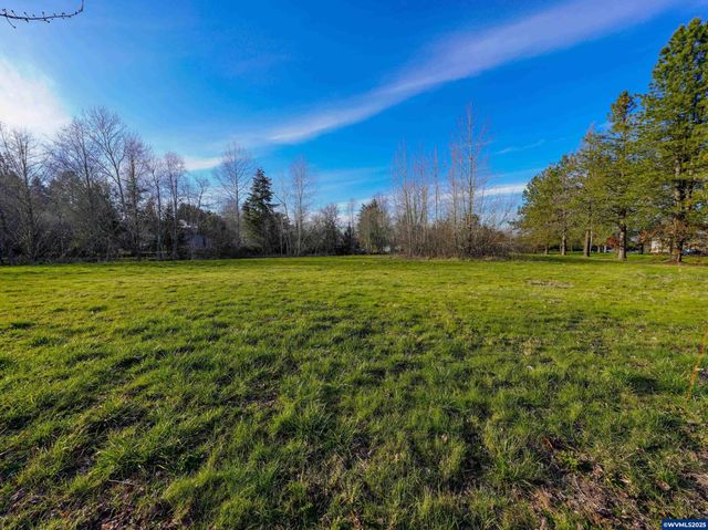 2010 Audubon Av SE, Salem, OR 97302