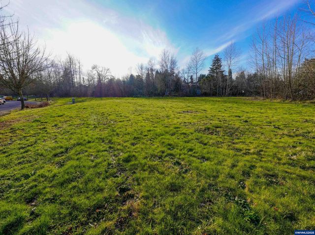 2010 Audubon Av SE, Salem, OR 97302