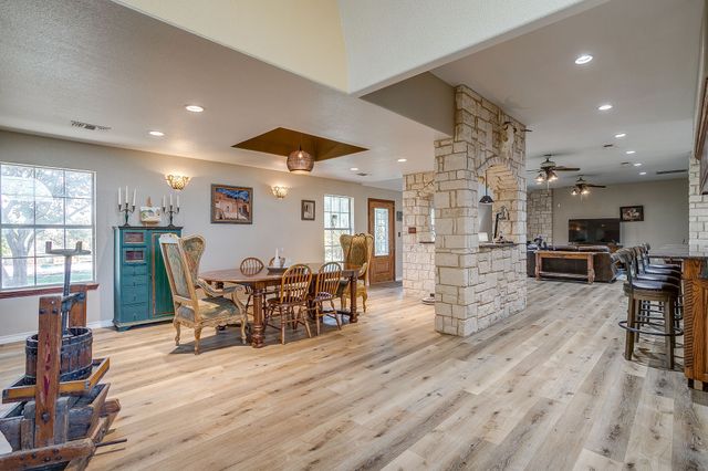 1390 Mary Drive, Weatherford, TX 76085