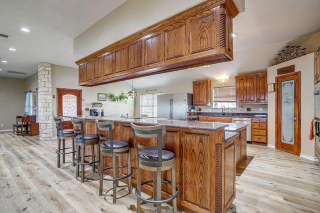 1390 Mary Drive, Weatherford, TX 76085