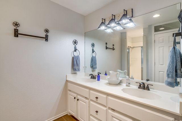 1390 Mary Drive, Weatherford, TX 76085