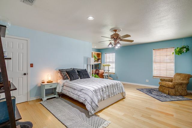 1390 Mary Drive, Weatherford, TX 76085