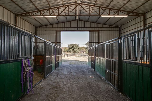 1390 Mary Drive, Weatherford, TX 76085