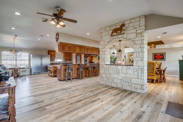 1390 Mary Drive, Weatherford, TX 76085