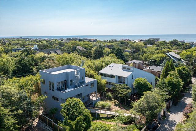 36 Dune Way, Seaview, NY 11770