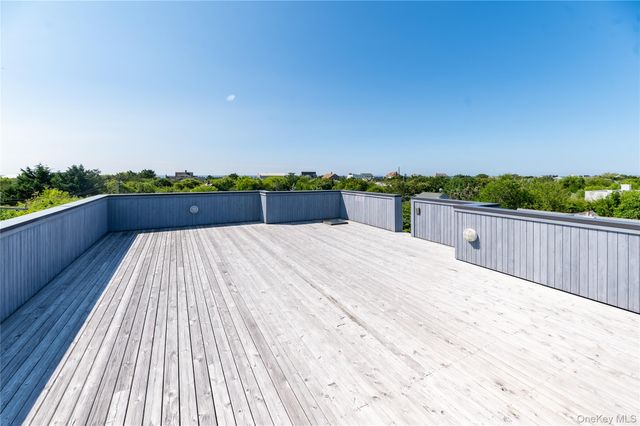 36 Dune Way, Seaview, NY 11770