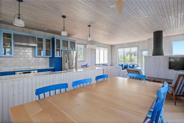 36 Dune Way, Seaview, NY 11770