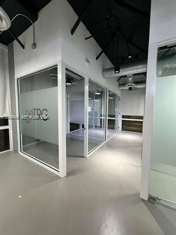20200 W Dixie Hwy 1008 1008, Miami, FL 33180