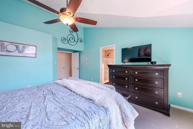 3907 CLARES CT, Fairfax, VA 22033