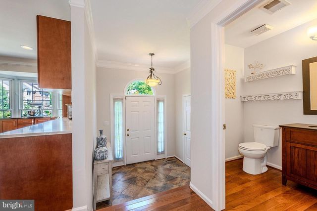 3907 CLARES CT, Fairfax, VA 22033
