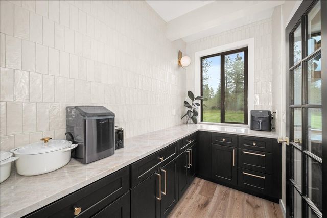 16771 S Sherman Rd, Cheney, WA 99004