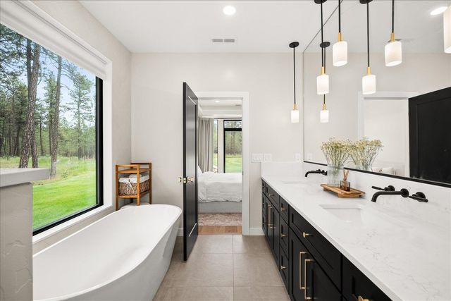 16771 S Sherman Rd, Cheney, WA 99004