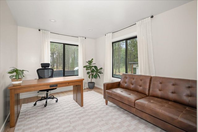 16771 S Sherman Rd, Cheney, WA 99004