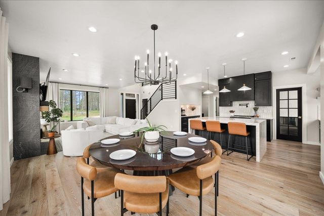 16771 S Sherman Rd, Cheney, WA 99004