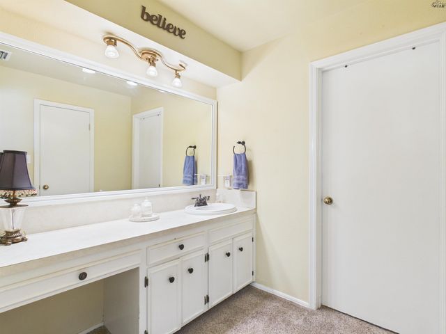 10 FAWNWOOD COURT, Wichita Falls, TX 76310