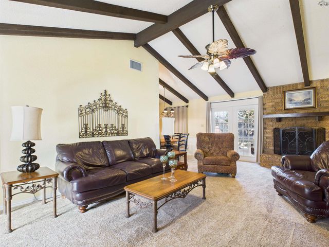 10 FAWNWOOD COURT, Wichita Falls, TX 76310