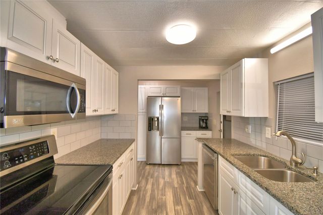 5006 LODGEWOOD DRIVE, Lakeland, FL 33810