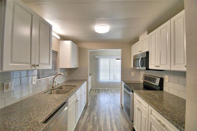 5006 LODGEWOOD DRIVE, Lakeland, FL 33810