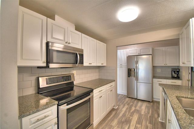 5006 LODGEWOOD DRIVE, Lakeland, FL 33810