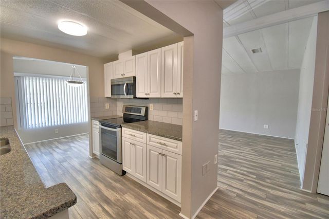 5006 LODGEWOOD DRIVE, Lakeland, FL 33810