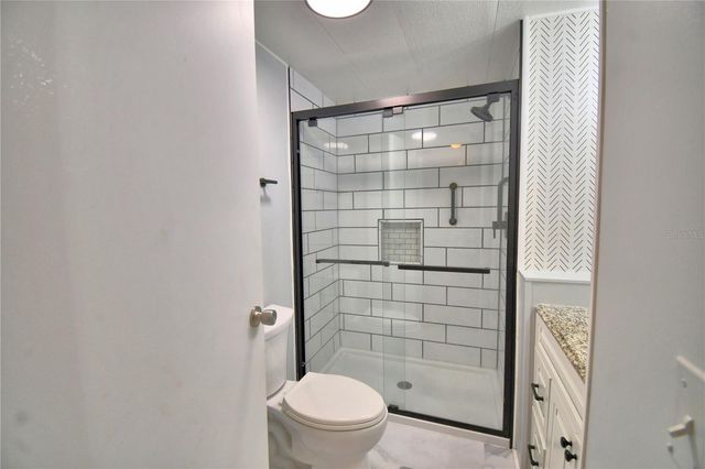 5006 LODGEWOOD DRIVE, Lakeland, FL 33810