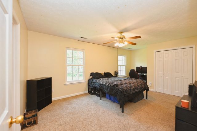 104 Spicer Ct, White House, TN 37188