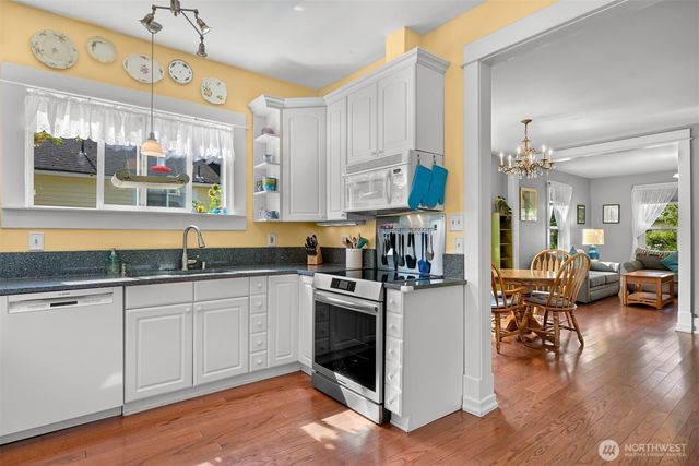 2318 Keesling Street, Bellingham, WA 98225