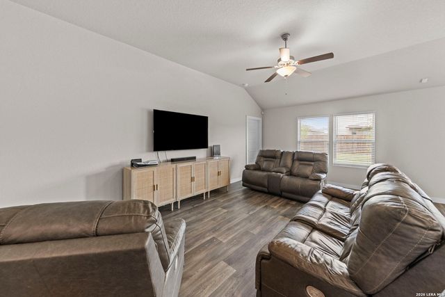 5403 PEARL VLY, San Antonio, TX 78242