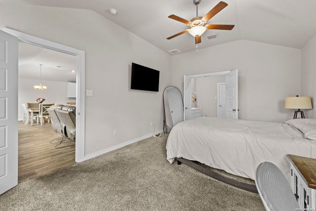 5403 PEARL VLY, San Antonio, TX 78242
