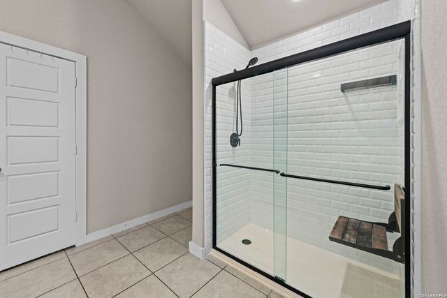 5403 PEARL VLY, San Antonio, TX 78242