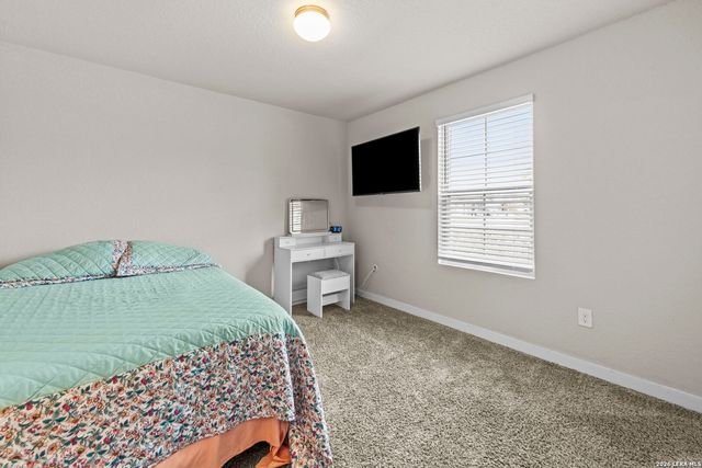 5403 PEARL VLY, San Antonio, TX 78242