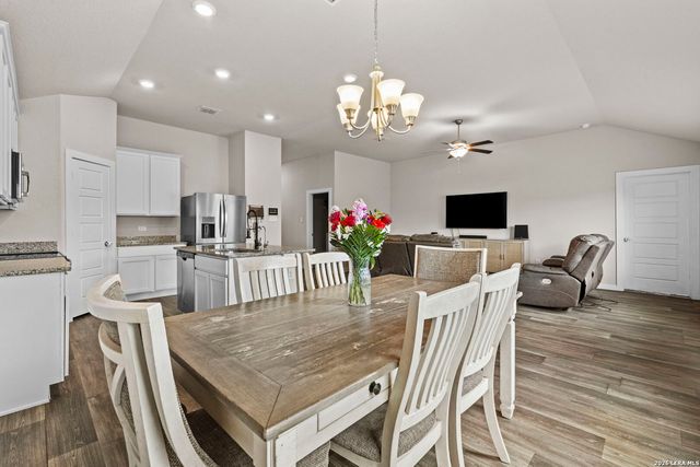 5403 PEARL VLY, San Antonio, TX 78242
