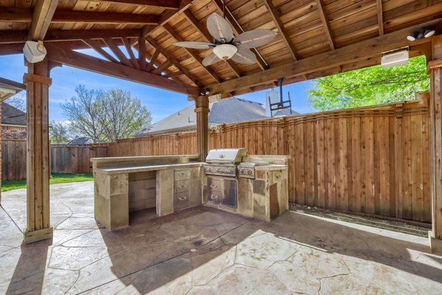 6911 Bradford Estates Drive, Sachse, TX 75048