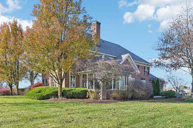 1424 Greenbrier Drive, Mount Vernon, OH 43050